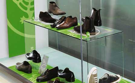 обувь в фирменном магазине SALAMANDER