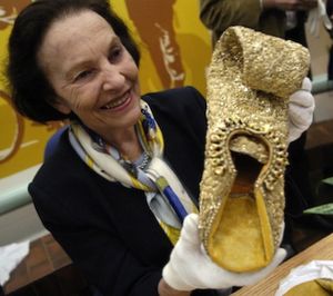 Соня Бата-основатель музея обуви в Торонто