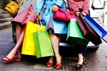 шопинг - настоящее удовольствие для женщины